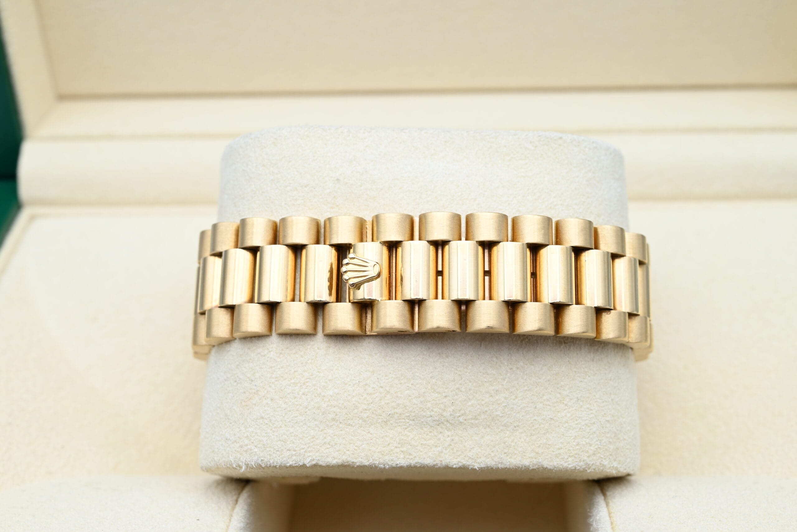 Rolex Day-Date Ref. 18238 Year 1990 (Box & Papers) - Image 6