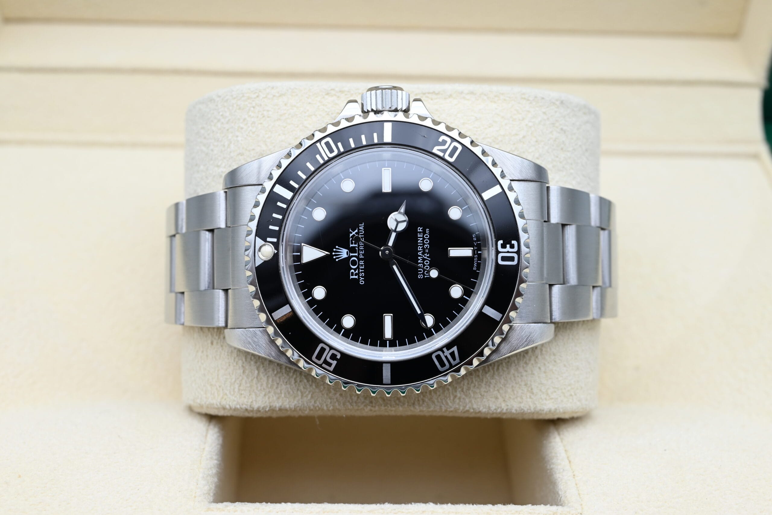 Rolex Submariner Ref. 14060 Year 1998 (Box & Papers) – Image 5