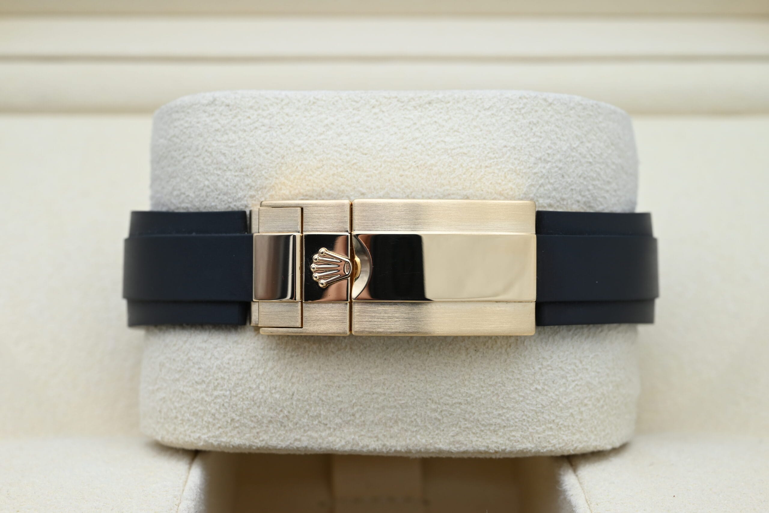 Rolex Daytona Ref. 116518LN Year 2019 (Full Set) – Image 6