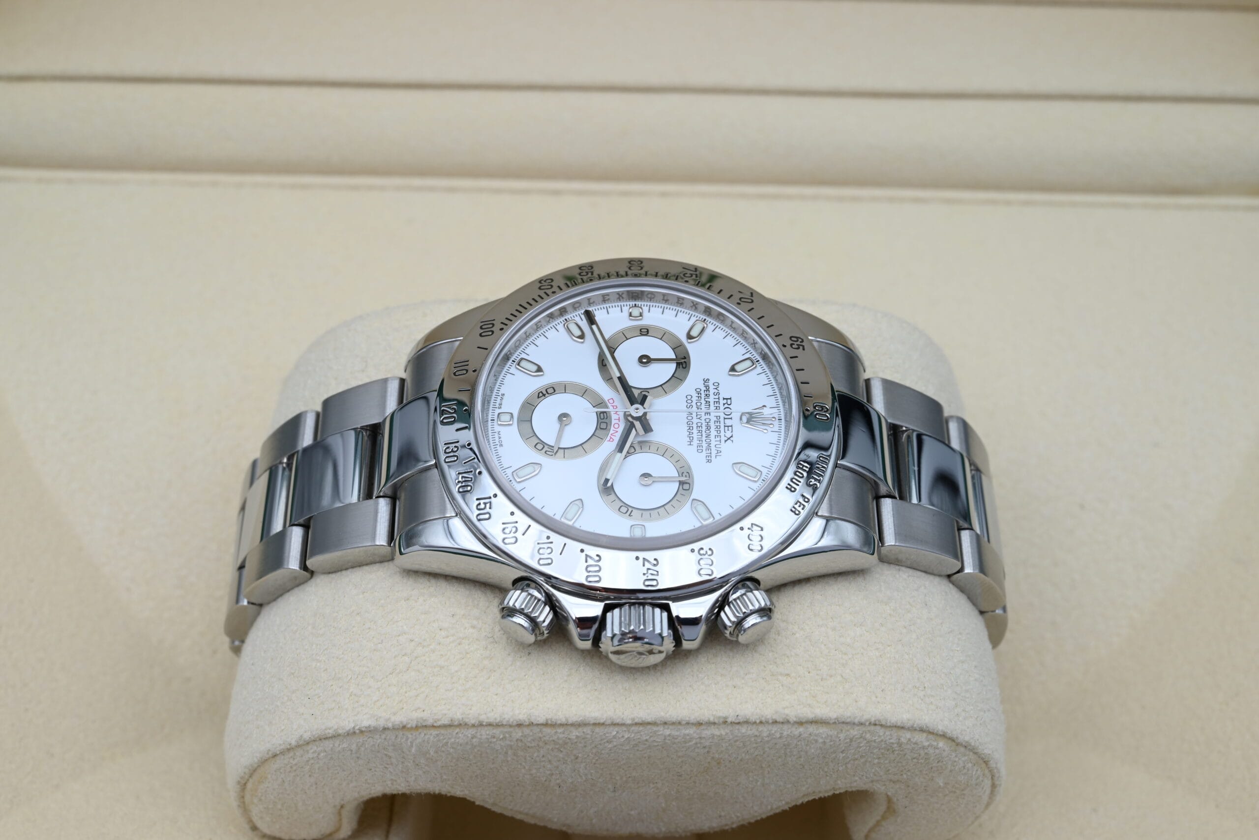 Rolex Daytona Ref. 116520 Year 2007 (Full Set) – Image 4