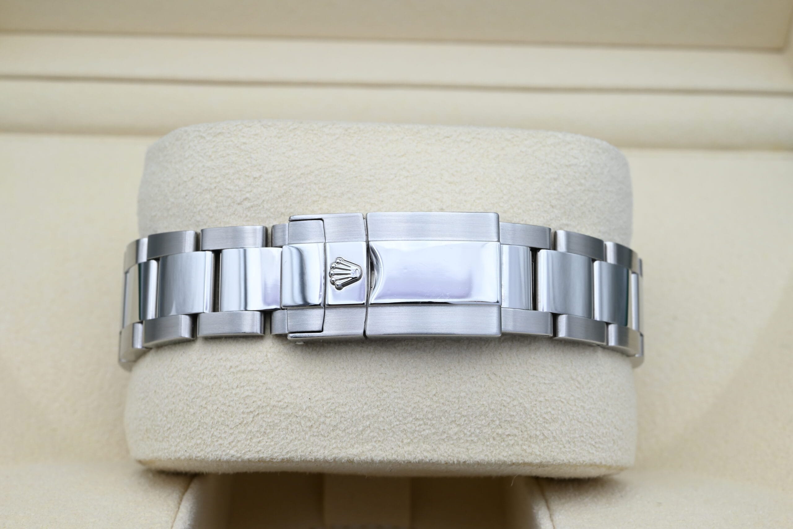 Rolex Daytona Ref. 116520 Year 2007 (Full Set) – Image 6