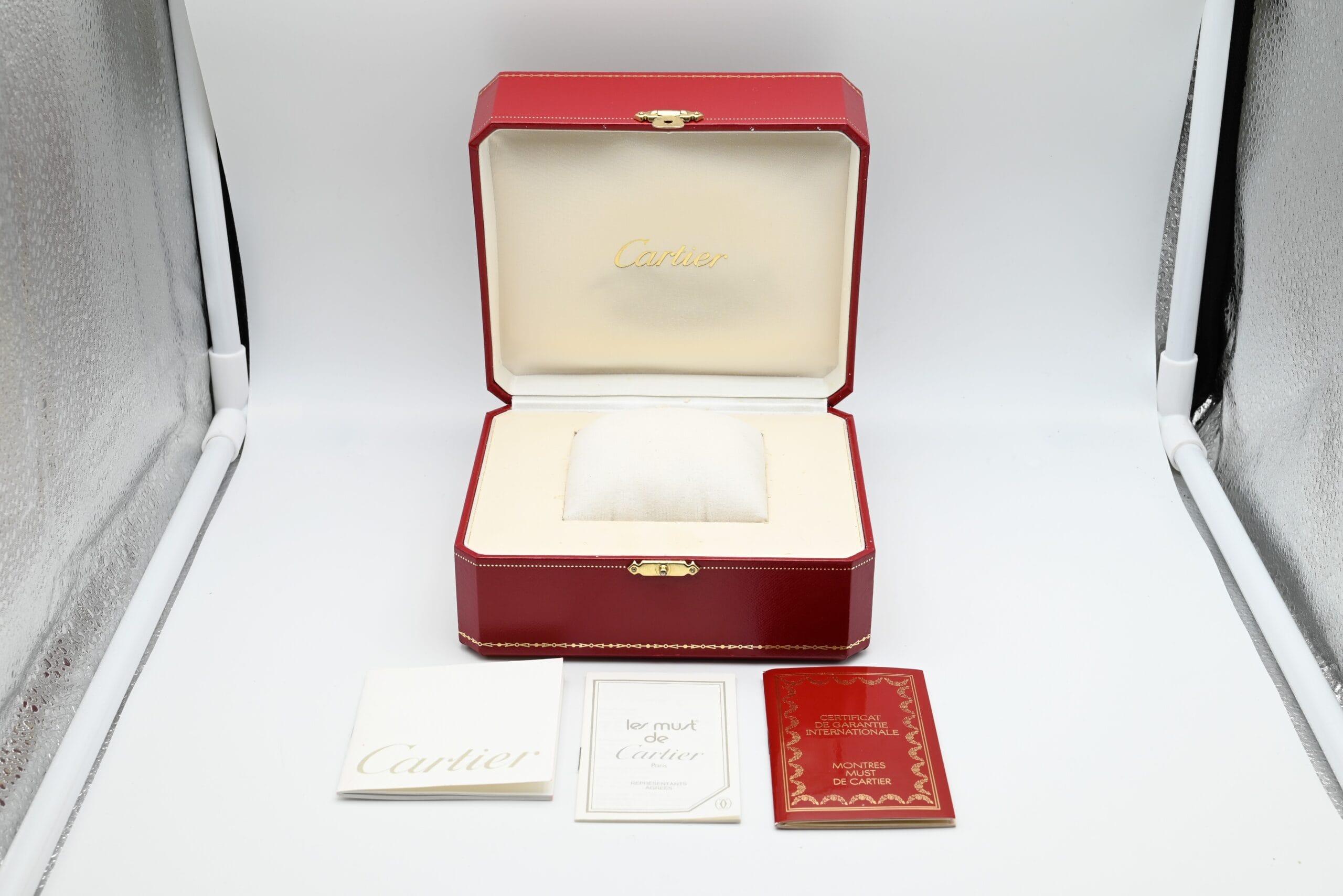 Cartier Tank Ref. 5057001 Year 1993 (Full Set) - Image 2