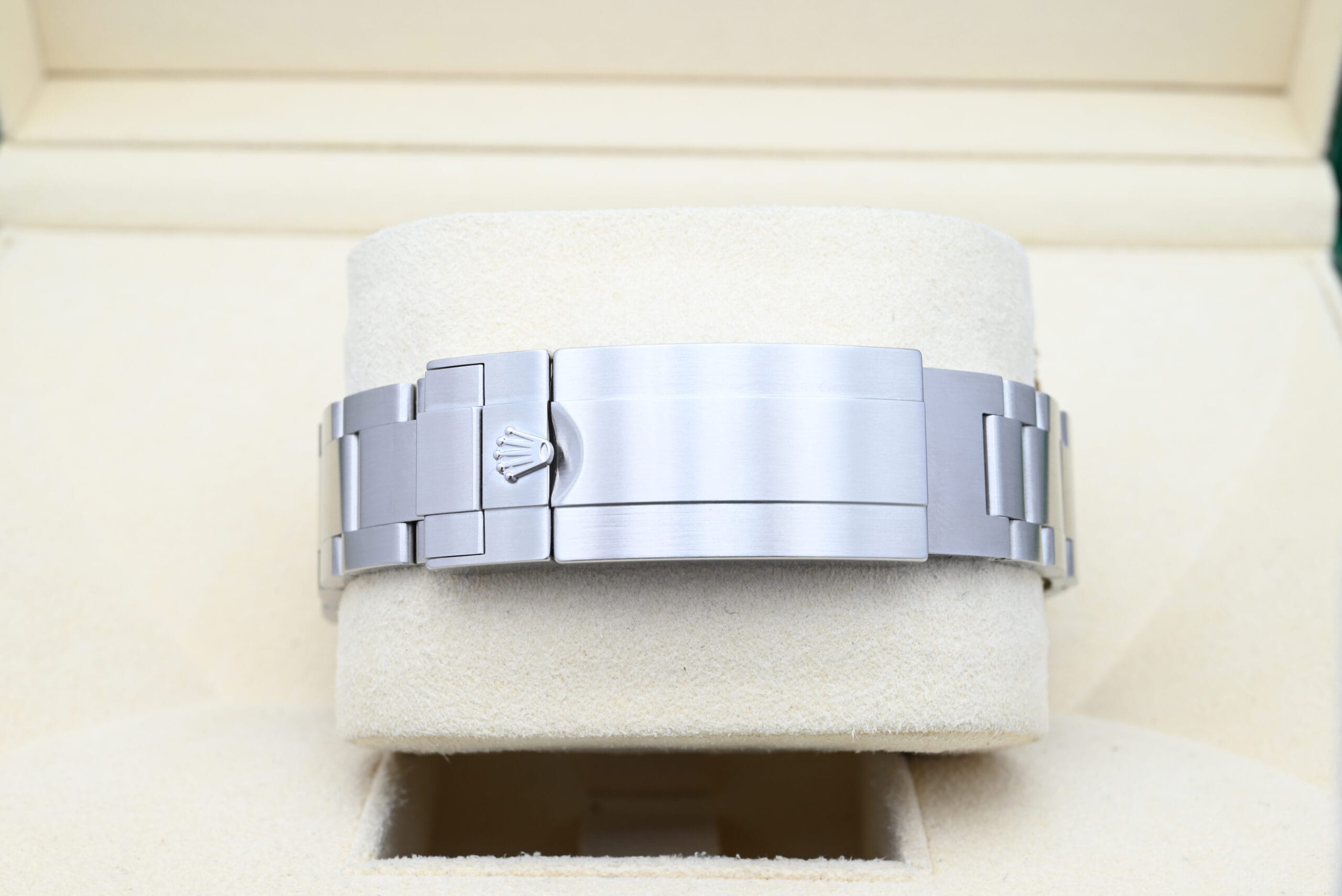 Rolex Sea-Dweller Ref. 126600 Year 2018 (Box & Papers) - immagine 6