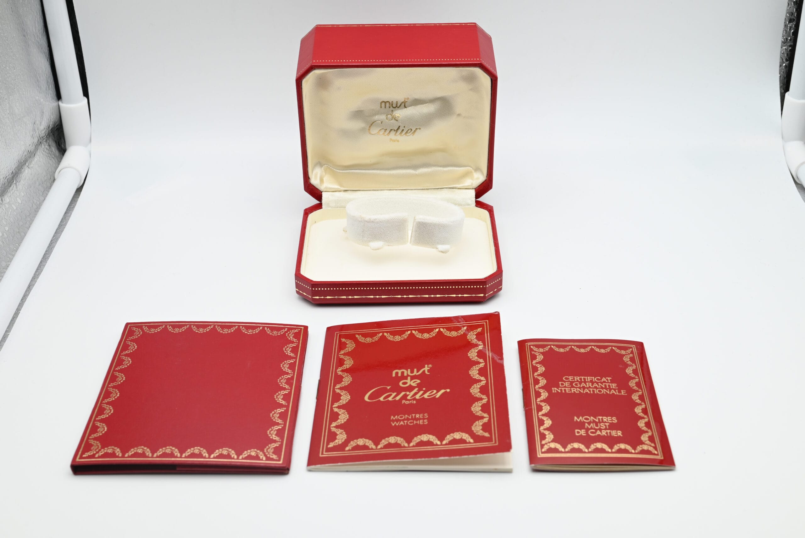 Cartier Tank Ref. 5057001 Year 1989 (Box & Papers) – Image 2