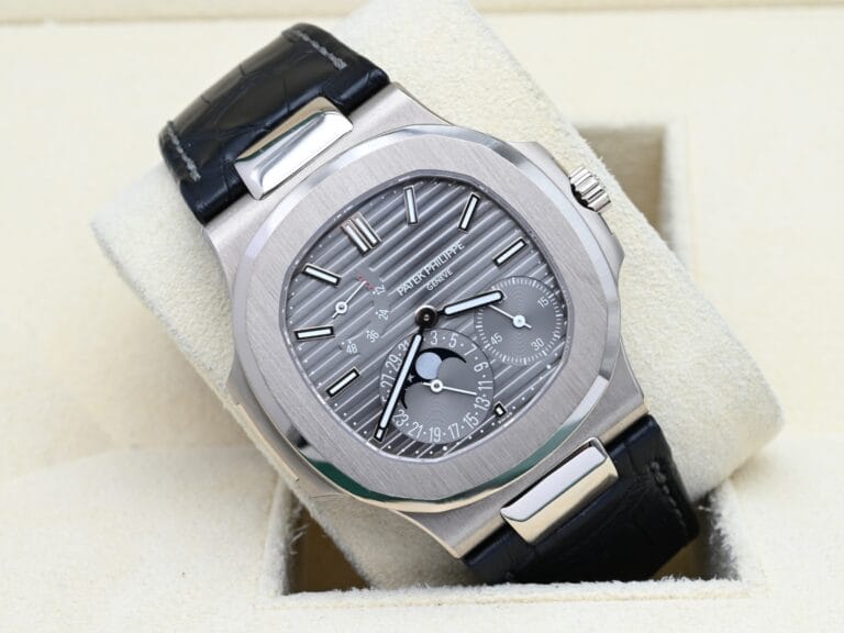 Patek Philippe Nautilus 5712G (3)