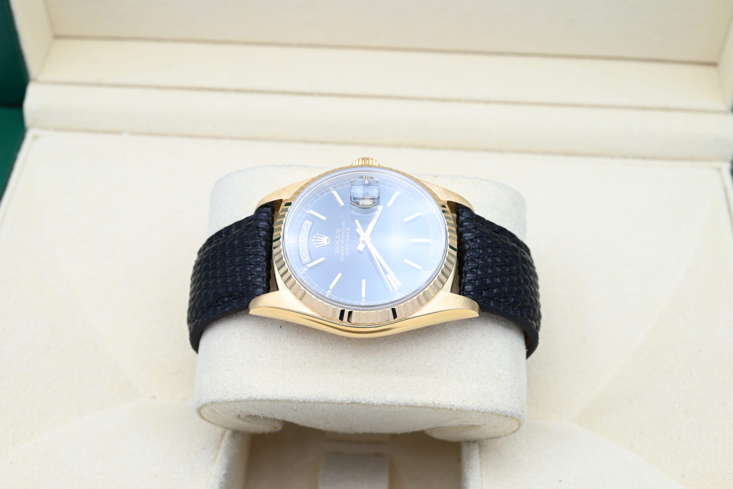 Rolex Day-Date Ref. 18238 Year 1989 (Box & Papers) - Image 3