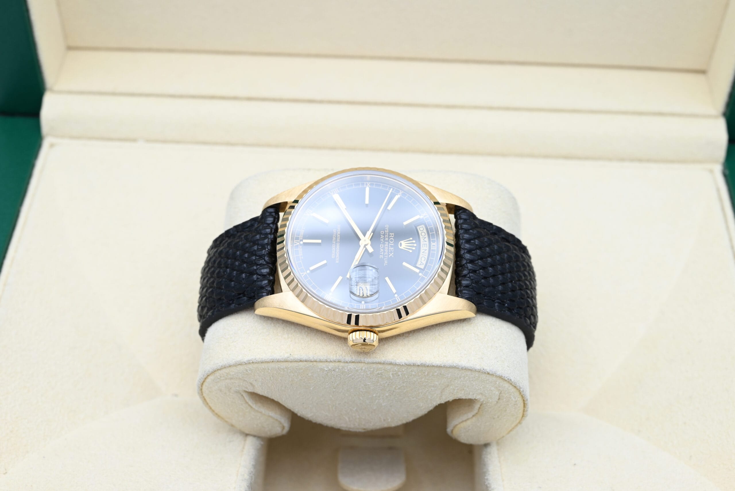 Rolex Day-Date Ref. 18238 Year 1989 (Box & Papers) - Image 4